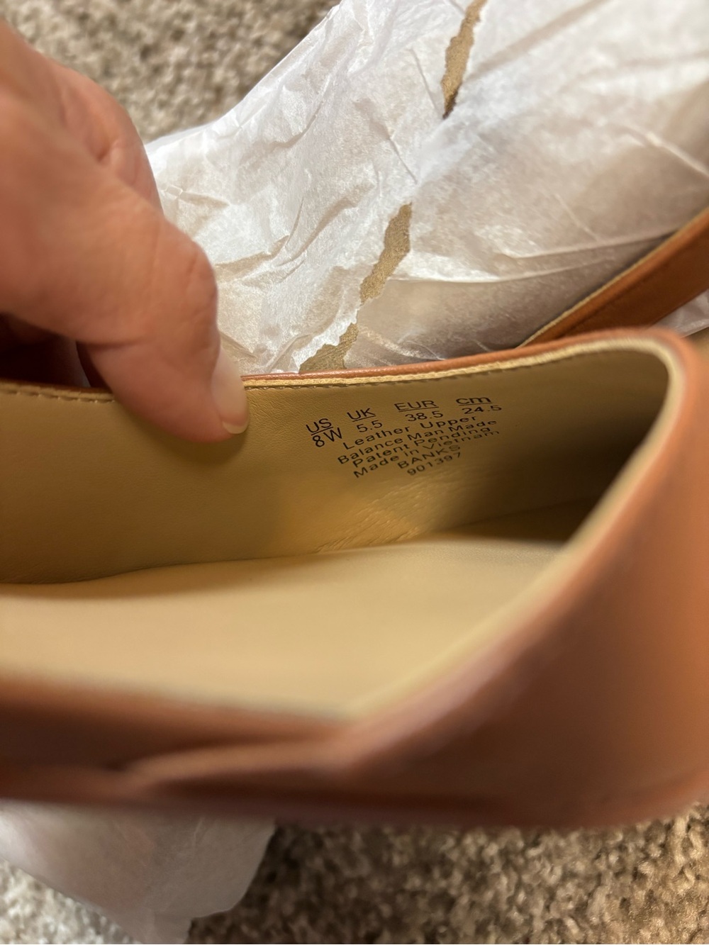 Naturalizer Banks Slingback Kitten Heels English Tea Leather Beige Tan 8 Wide - Picture 5 of 5